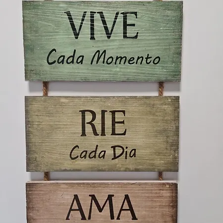 Casa Adela At Parrot At Carihuela