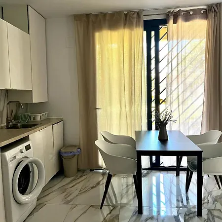 Casa Adela En La Carihuela