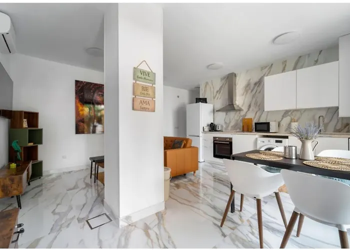 Apartamento Casa Adela At Parrot At Carihuela *