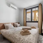 Casa Adela At Parrot At Carihuela Торремолінос